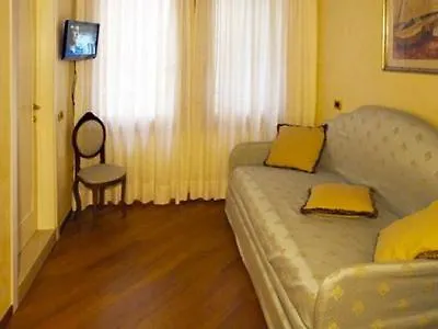 ונציה Residenza Favaro מלון