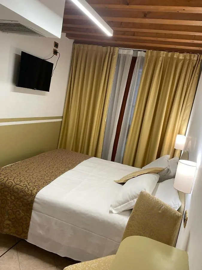 ונציה Residenza Favaro